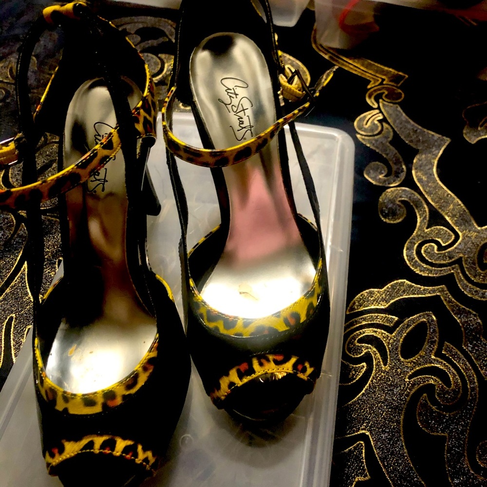 Leopard heels